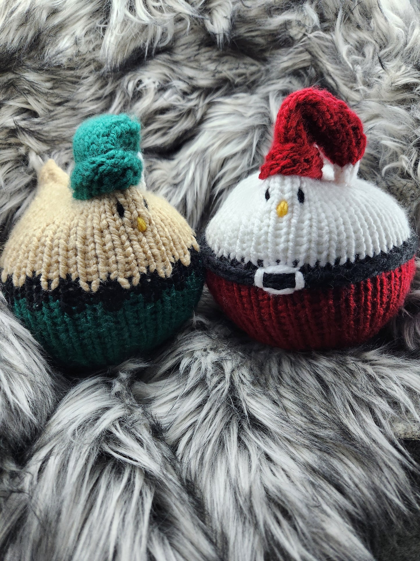 Elf Knit Chicken (Christmas seasonal chicken)