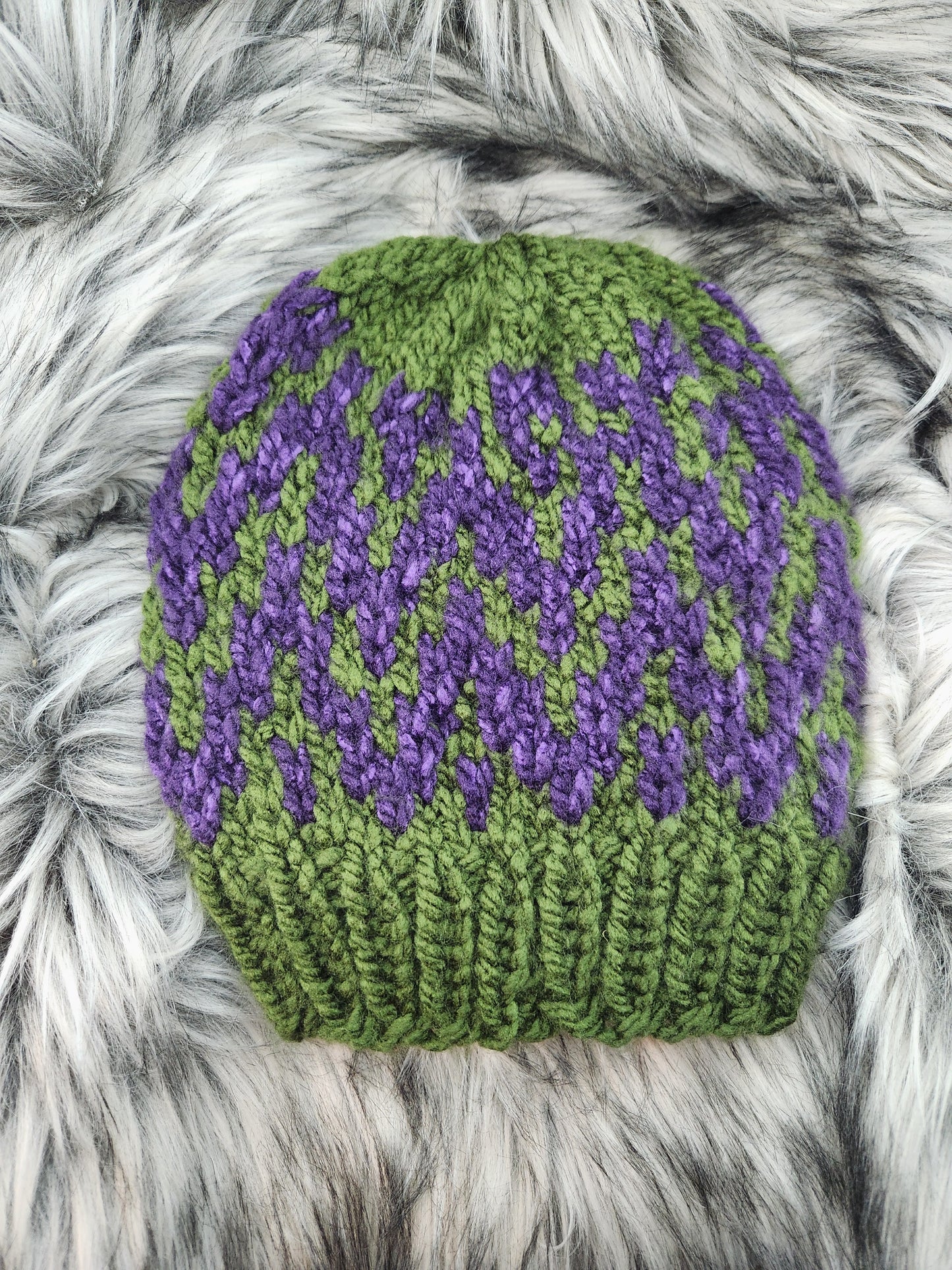Acrylic Adult S/M ZigZag Beanie