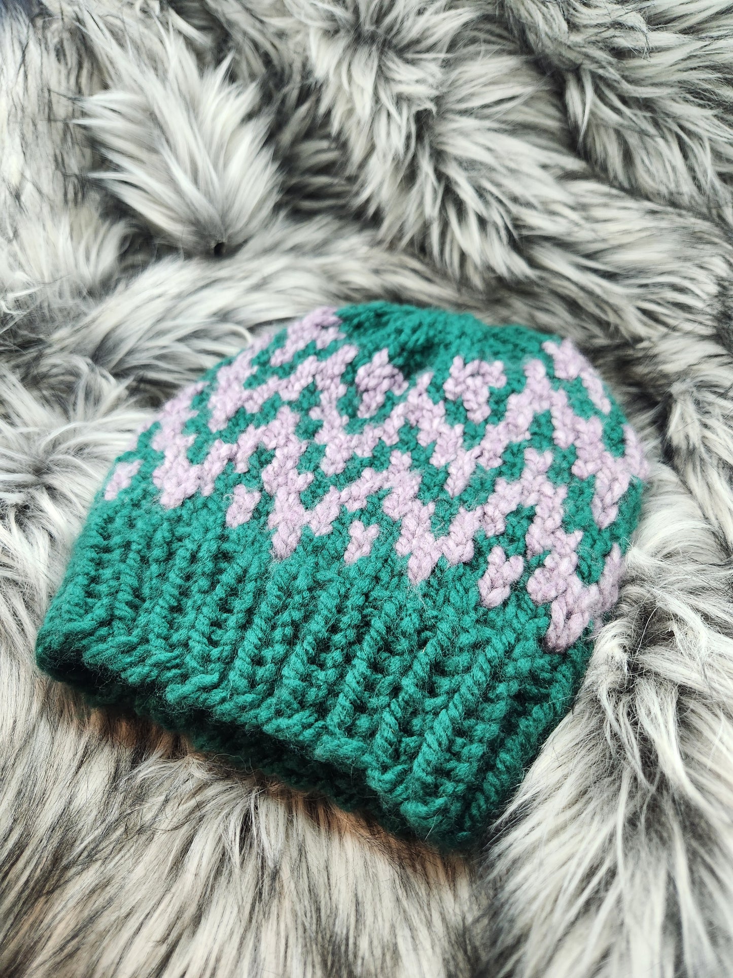 Acrylic Adult S/M ZigZag Beanie