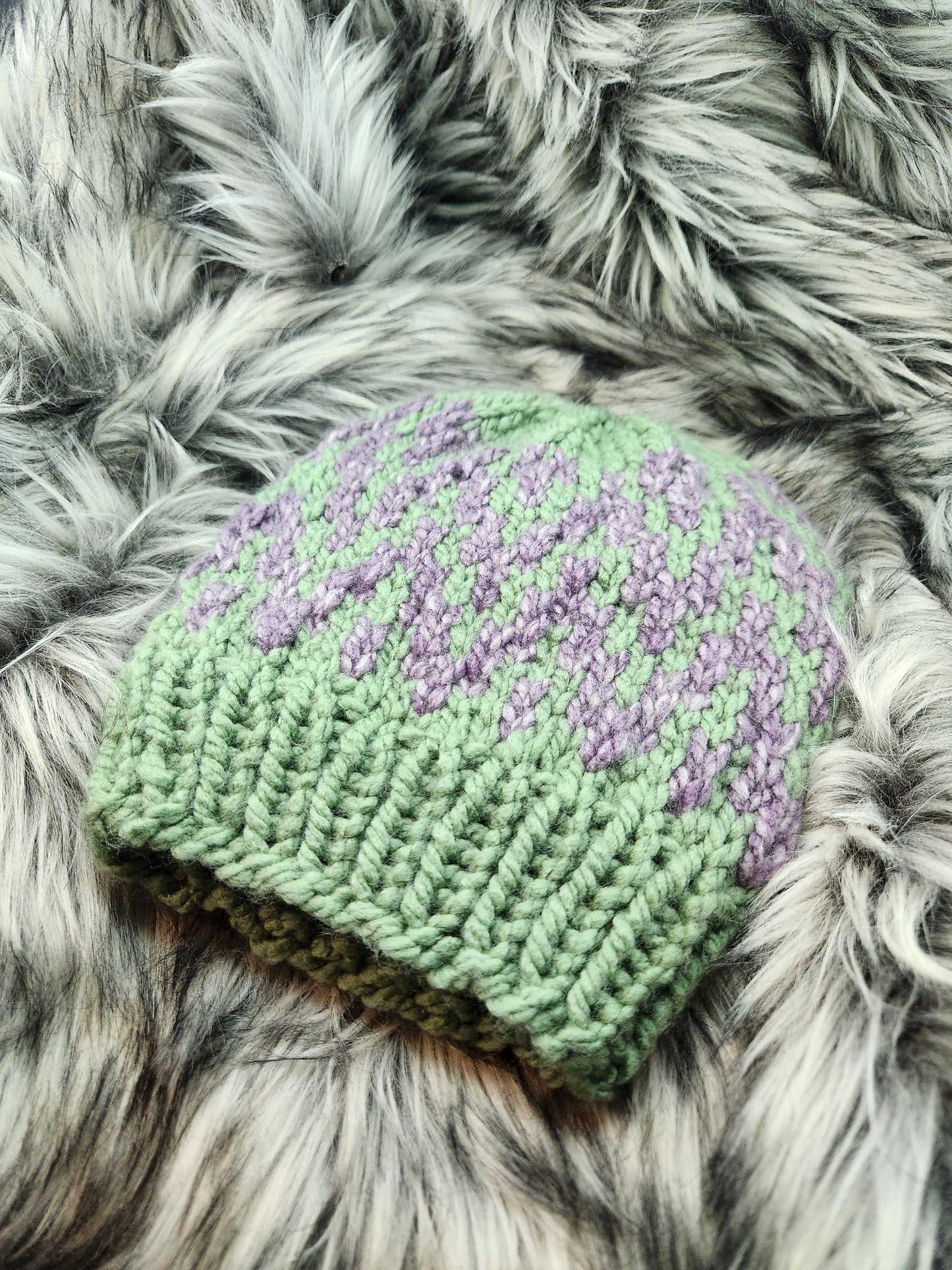 Acrylic Adult S/M ZigZag Beanie