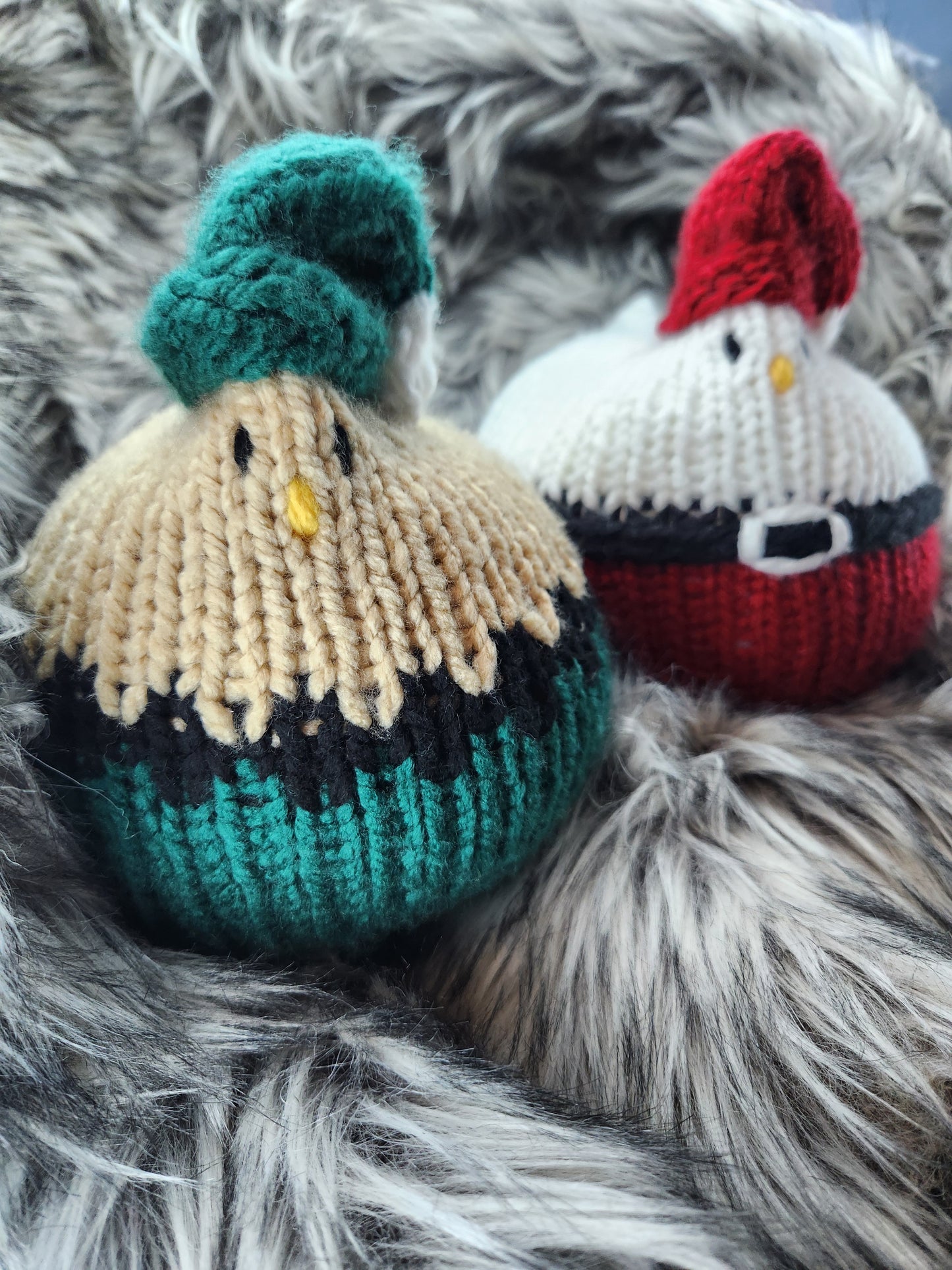 Elf Knit Chicken (Christmas seasonal chicken)